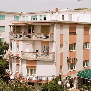 Hotel Ausonia Follonica