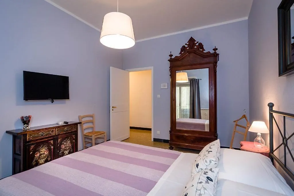 B&B I Portici Di Sottoripa Genoa 2*,  Italy