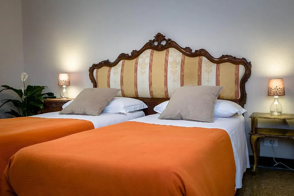 ** Bed & Breakfast B&B I Portici Di Sottoripa Genoa Italy